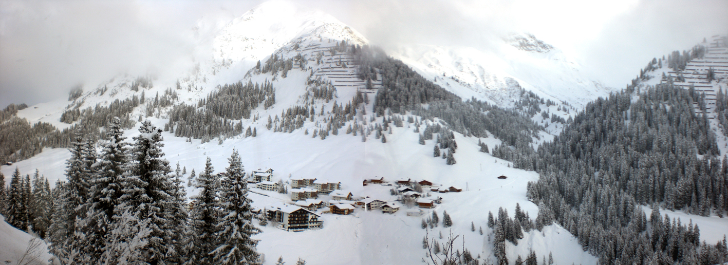 View from the road to Oberlech