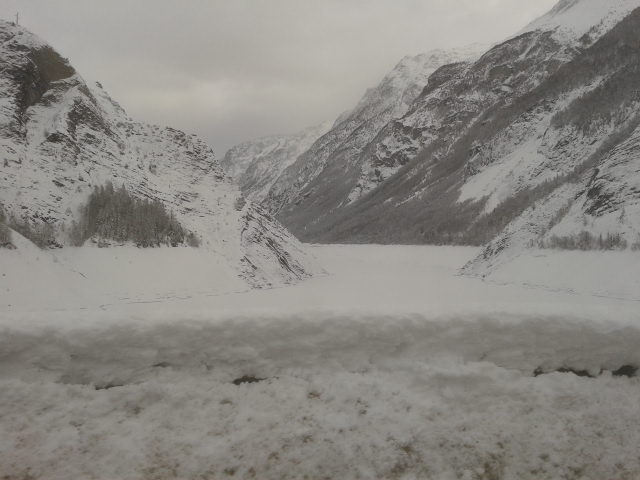 Frozen lake, Les Deux Alpes