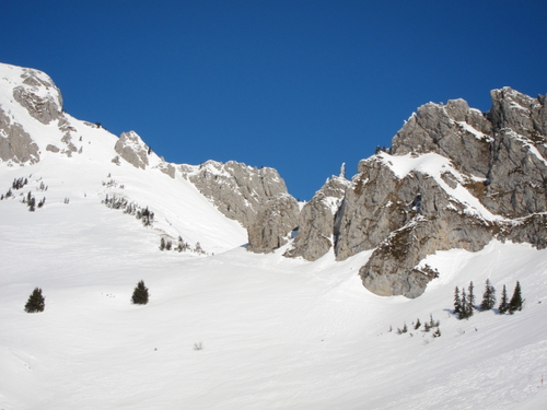 La Chapelle d'Abondance Ski Resort by: Andrew Marshall
