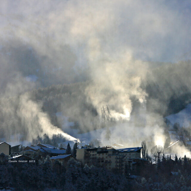 Snow making on Le Sauze ski resort, Sauze Super-Sauze