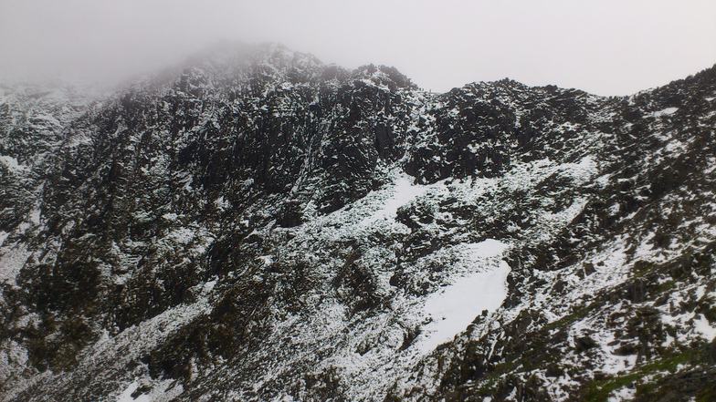 Snowdon pyg track April 2012