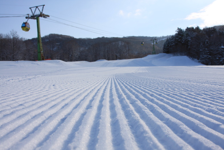 Kamui corduroy, Kamui Ski Links