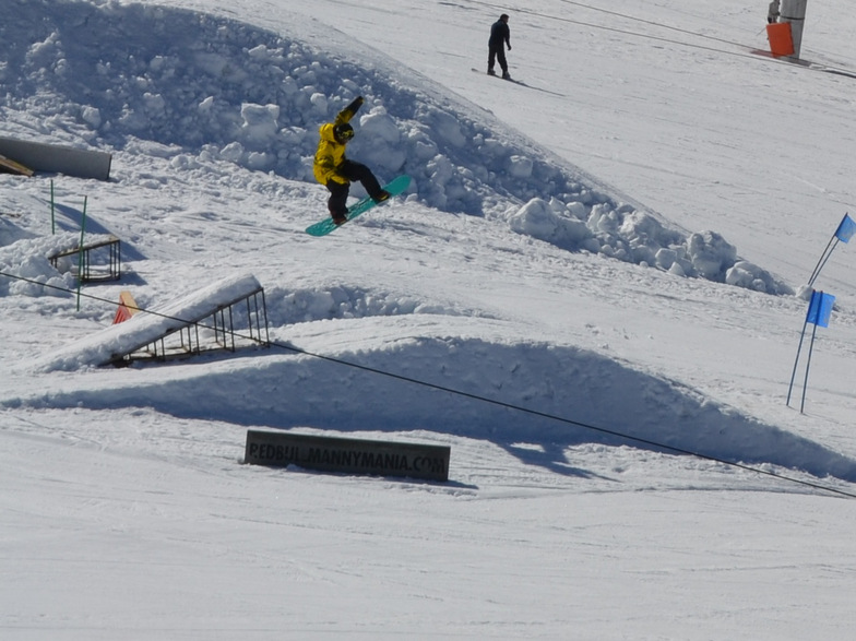 Laqlouq snow park