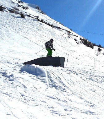 Laqlouq Ski Resort by: laklouk