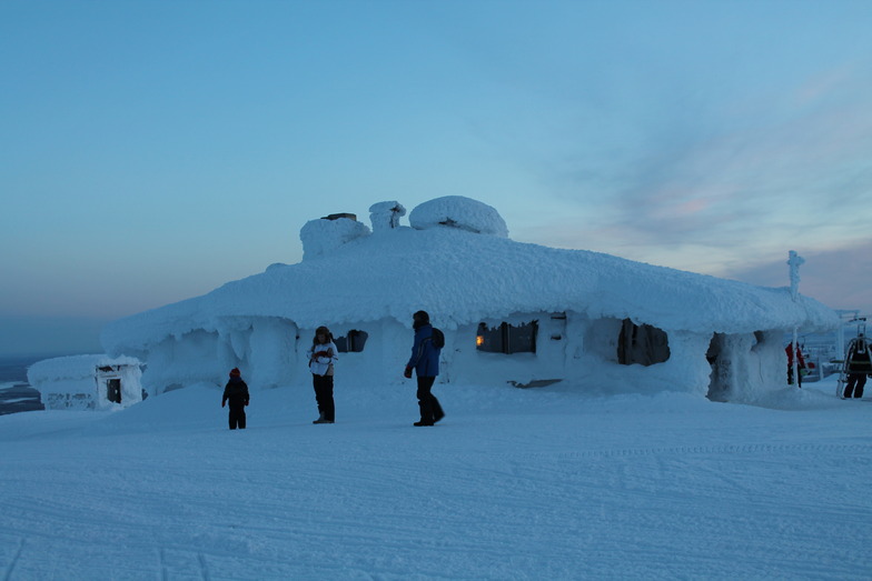 Cafe at top of Yllas