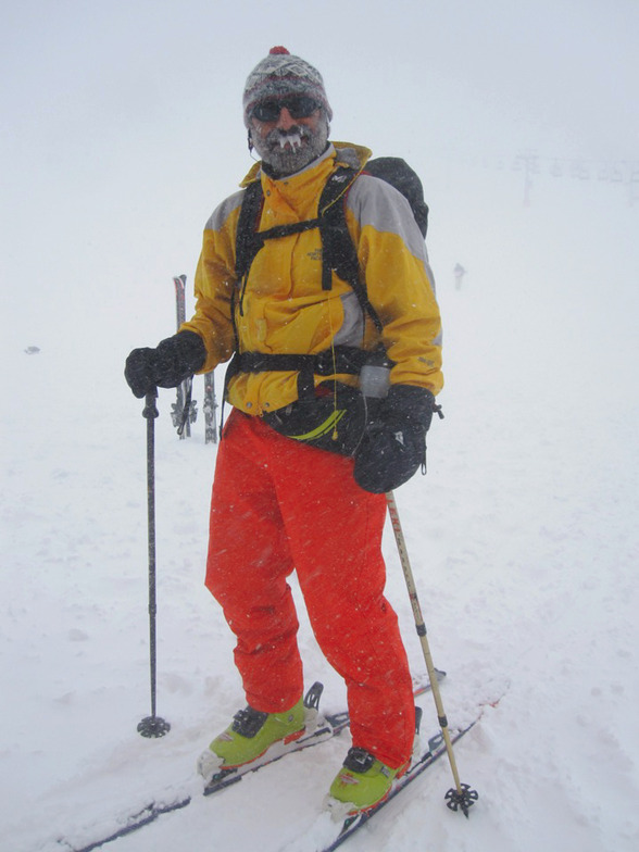 Ali   Saeidi   NeghabeKoohestaN, Tochal