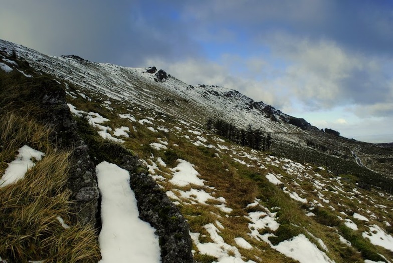 Northern slopes,Knockanaffrin ridge,Comeragh mountains., Knockanaffrin (Comeragh Mts)