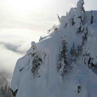 Manuel going for Tie Wall, Stevens Pass
