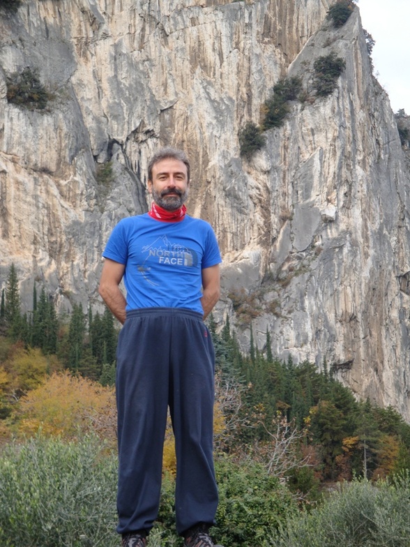 Ali   Saeidi   NeghabeKoohestaN, Tochal
