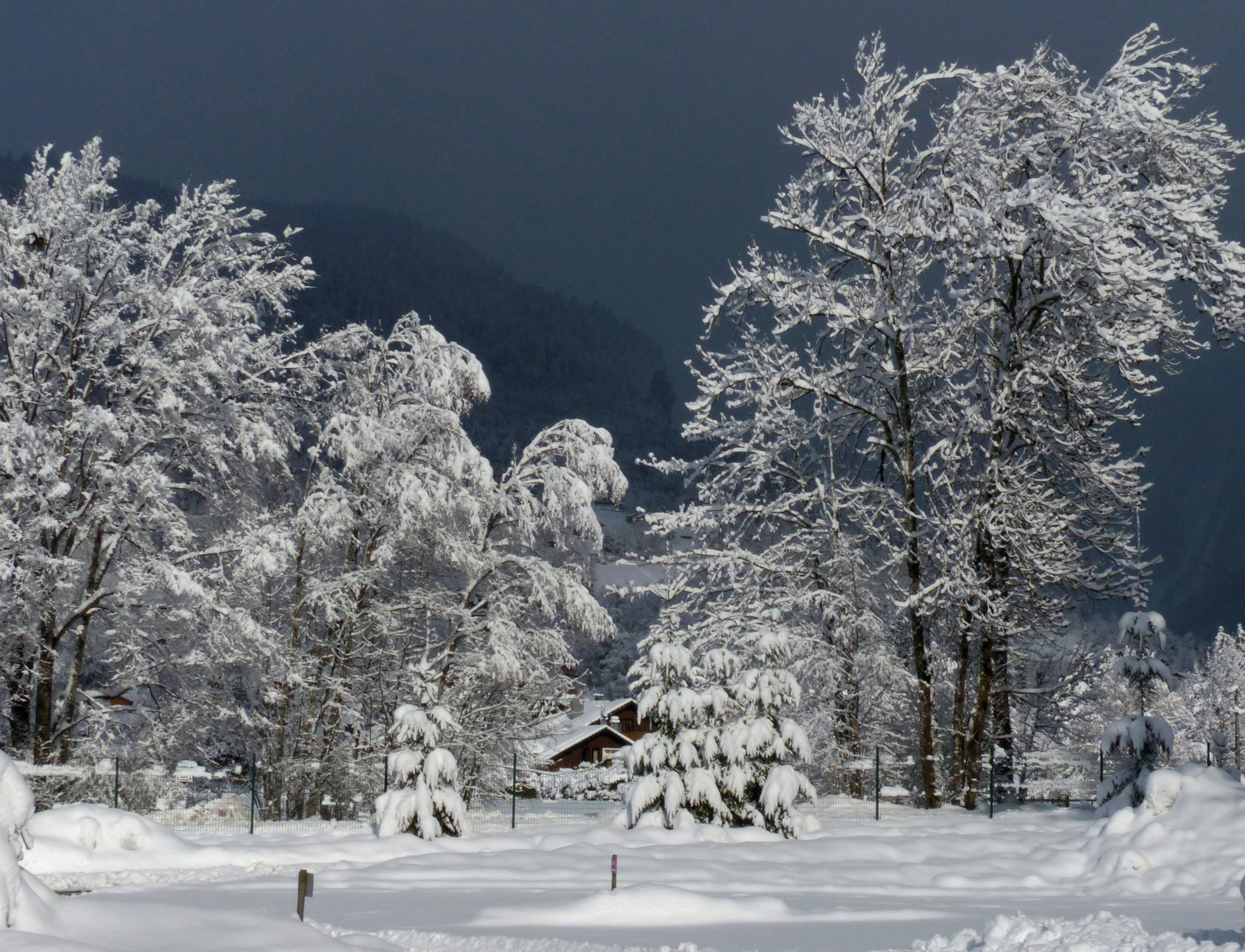Heavy snowfall, Samoens