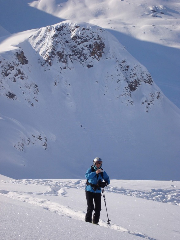 Caroline on Tour above Gruensee, Davos