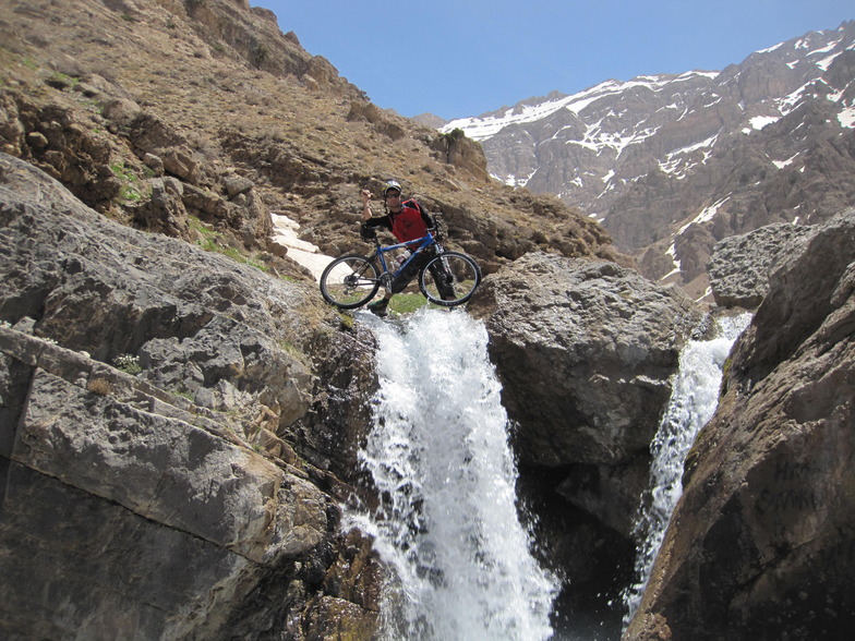 ahmadreza zeraat pisheh, Pooladkaf Ski Resort
