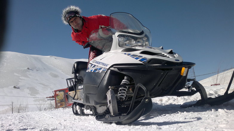 ahmadreza zeraat pisheh, Pooladkaf Ski Resort