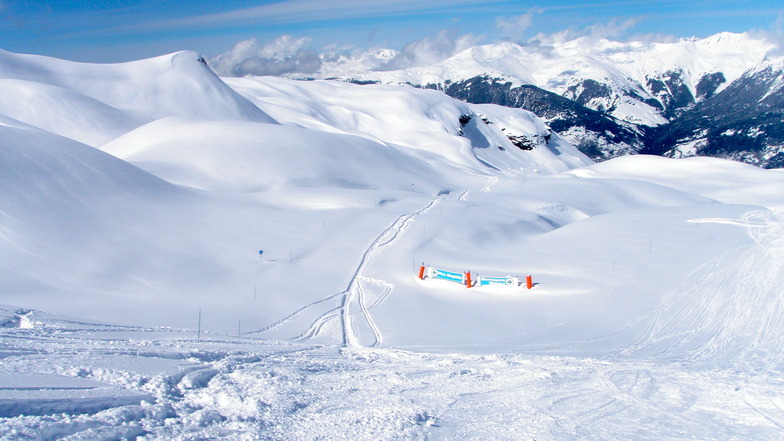 Yet another powder day, Méribel