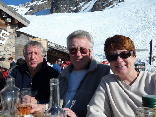 Oz en Oisans Ski Resort by: Richard Hughes