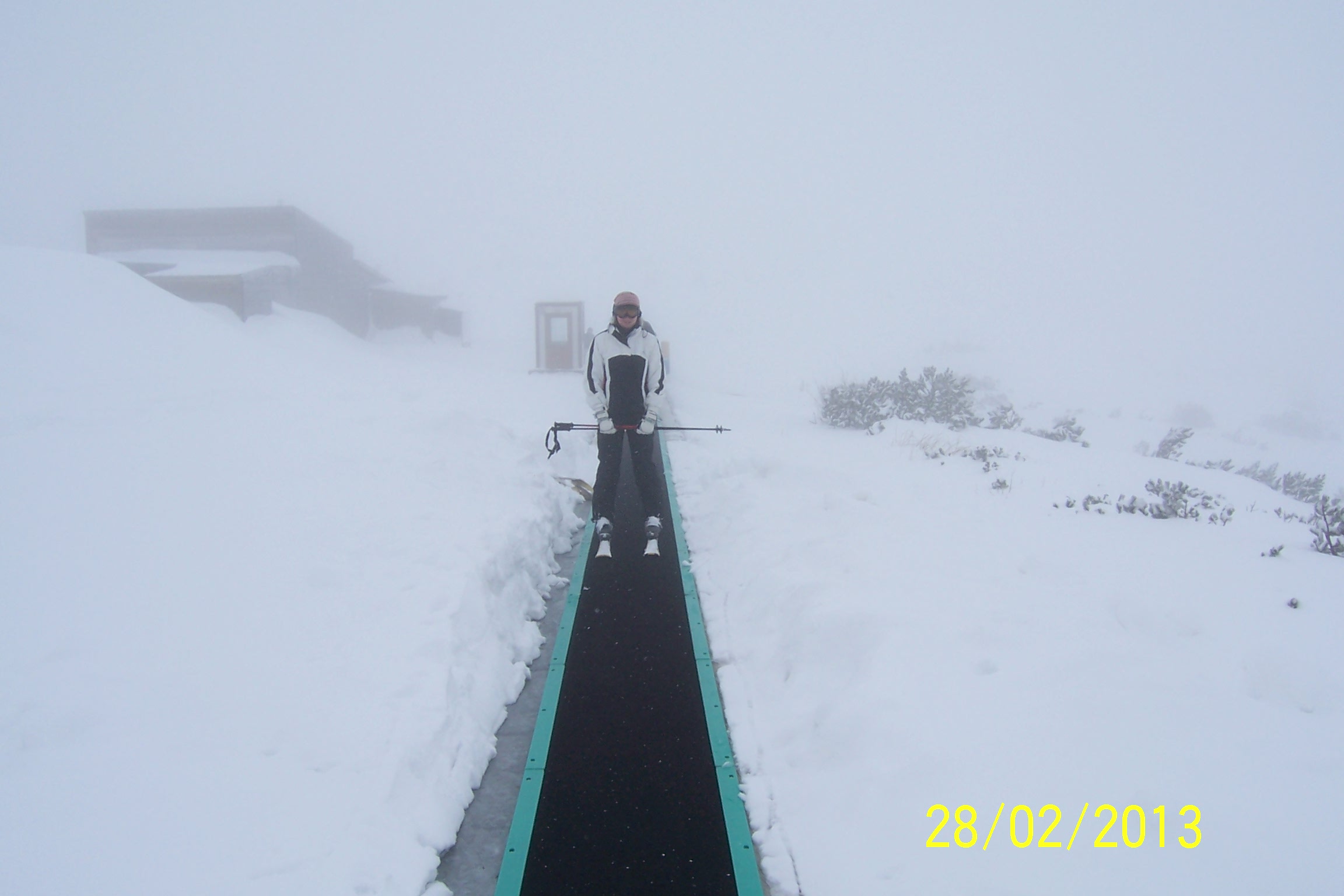 going to the gondelastation on the top in 2013!, Borovets