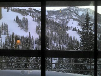 Snowbird ski resort!..5 inches of dry Utah Pow, 