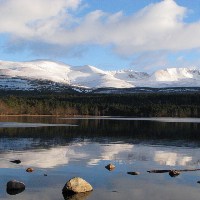 Cairngorm Snow: Loch Morlich & Cairngorm