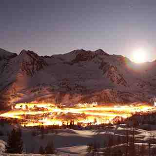 La station de nuit, Isola 2000