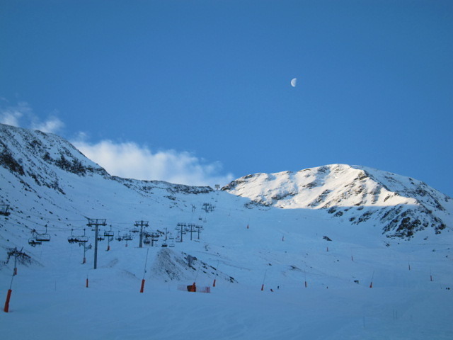 The Moon., Peyragudes