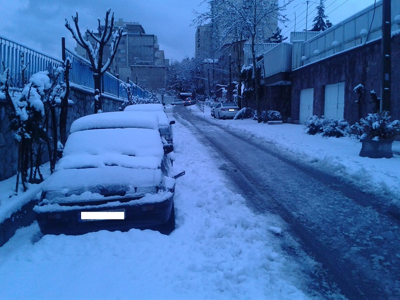 velenjak street, Tochal