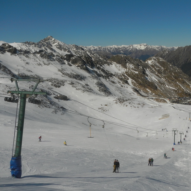 Top of T lift on Rainbow Ski field