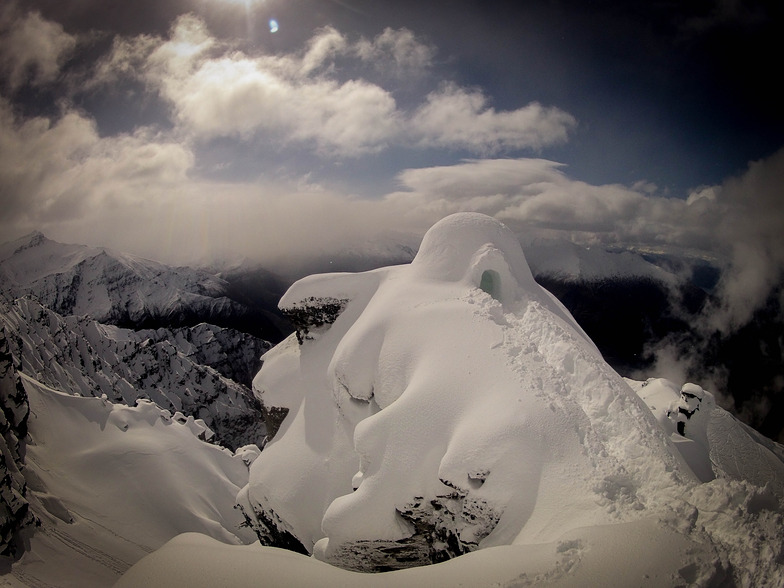 Igloo Over Mount Aspiring, Treble Cone