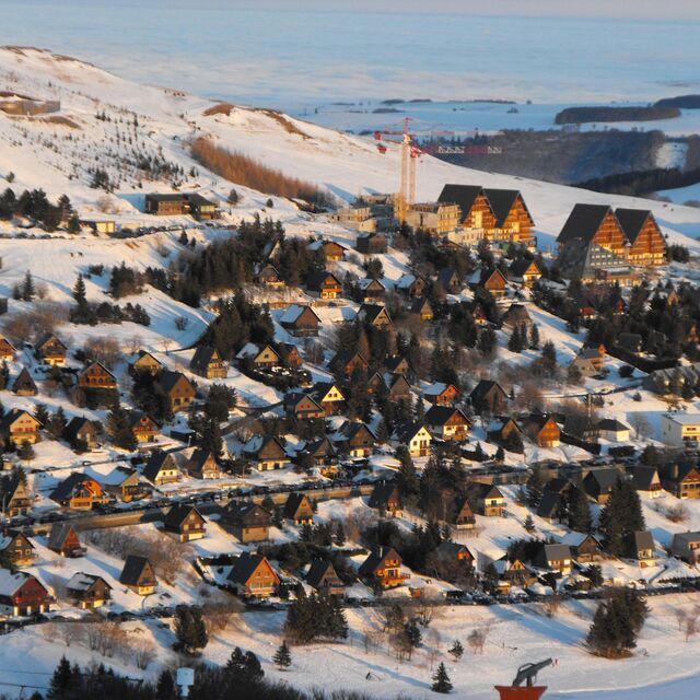 Super Besse lodges, Besse Super Besse