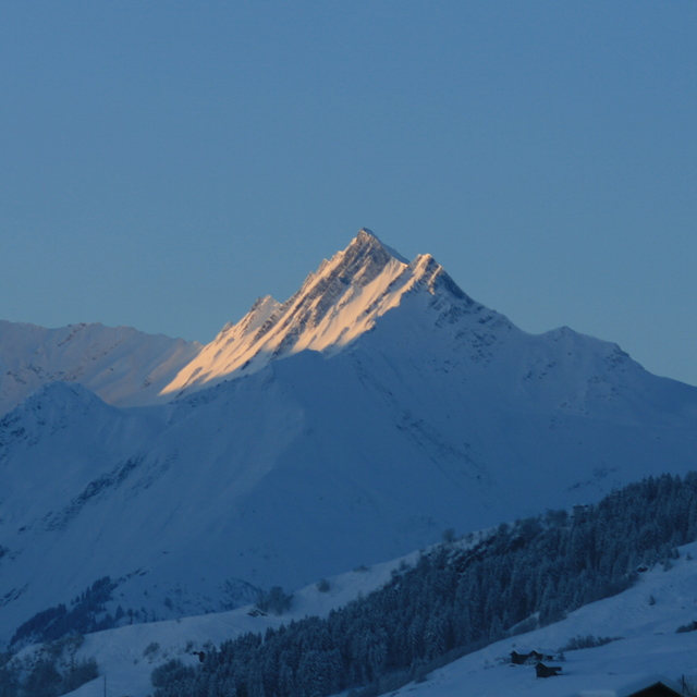 Obersaxen - Mundaun - Val Lumnezia Snow: Piz Terri