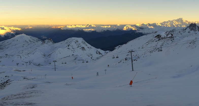 The piste above St Martin de Belleville