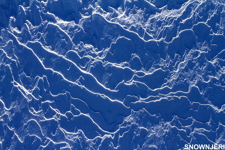 Frosty snow lines, Popova Shapka