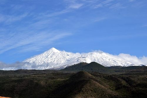 Mount Teide Ski Resort by: vitolo