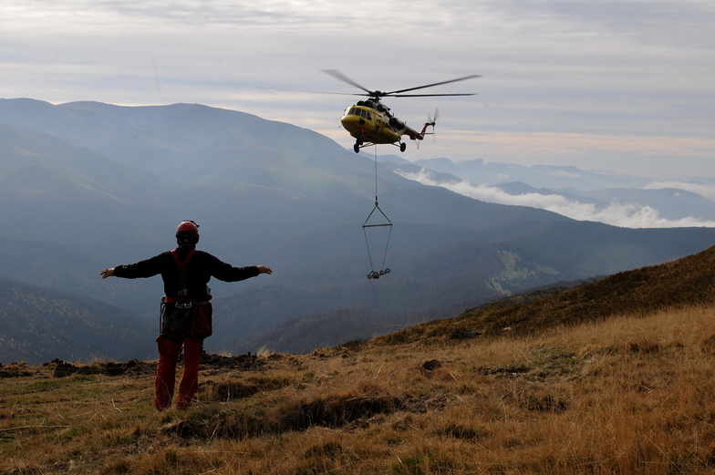 Installation of lifts in Muntele Mic - Romania