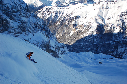 Malga-Ciapela/Marmolada Ski Resort by: giulio verdecchia