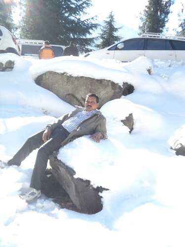 Manali (Himachal Heli-Ski) Ski Resort by: gopal solanki