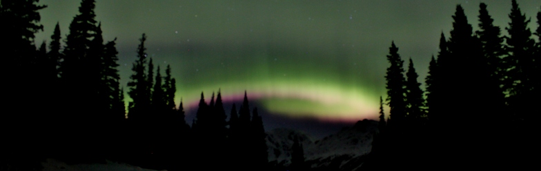 Northern Lights Above the Mountains, Powder King