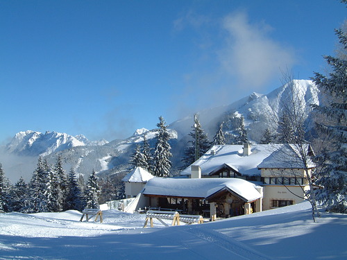 Seefeld Ski Resort by: rogerfarley