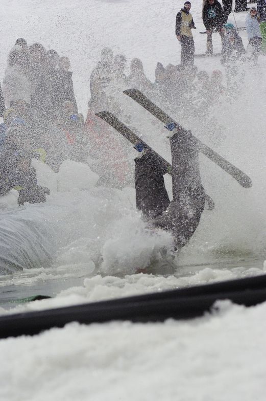 Pond Skimming Failure, Toggenburg Mountain