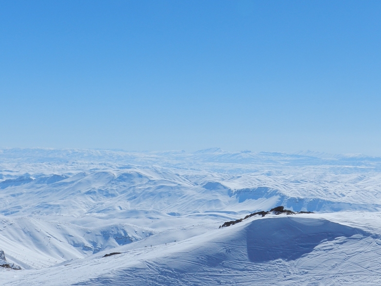 Sepidan, Pooladkaf Ski Resort