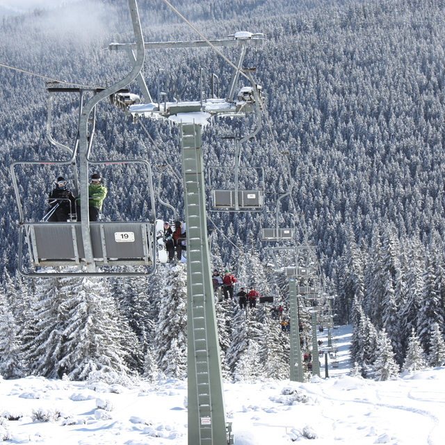 Chair lift, Buscat Ski & Summer Resort