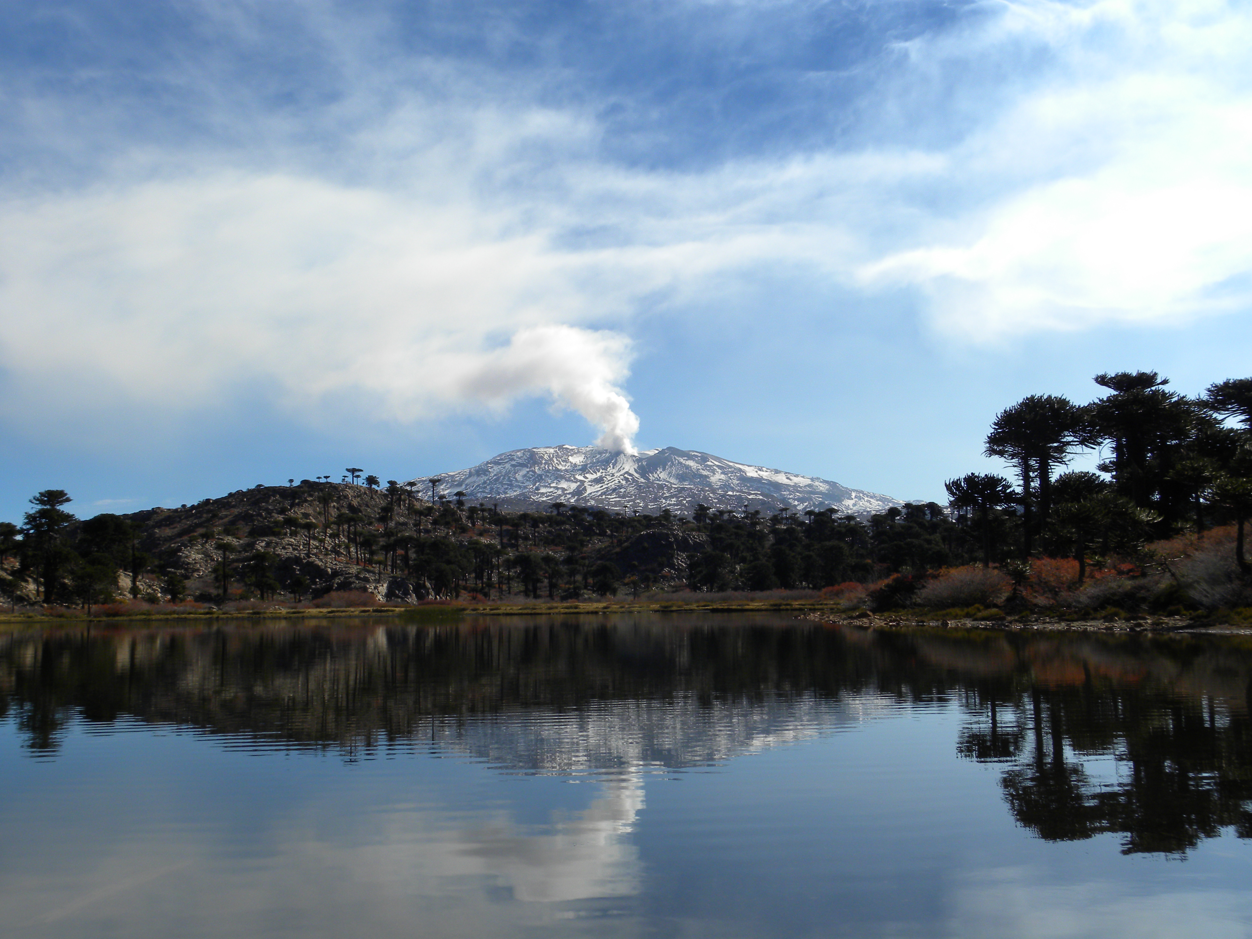 LAGUNA ESCONDIDA., Caviahue