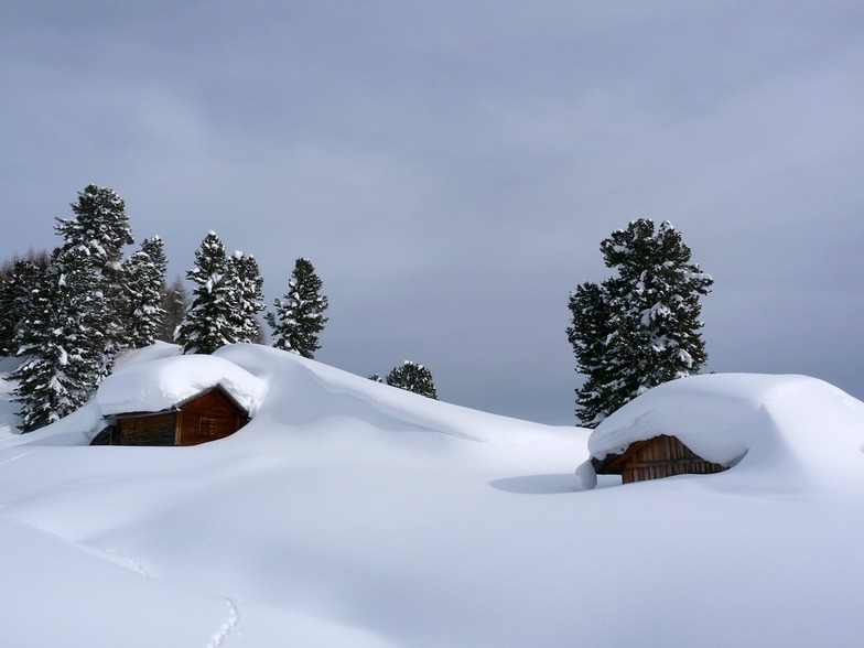 Deep drifts, Ski Area Alpe Lusia
