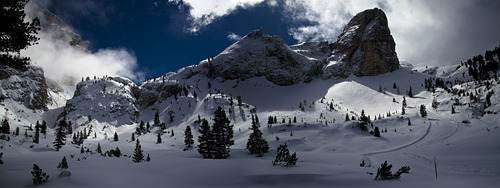 San Cassiano (Alta Badia) Ski Resort by: Tony Dawson