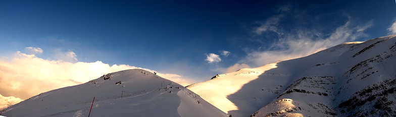 یال سیاه سنگ, Tochal