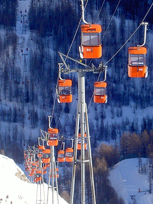 Saas Fee, never ending cable car.