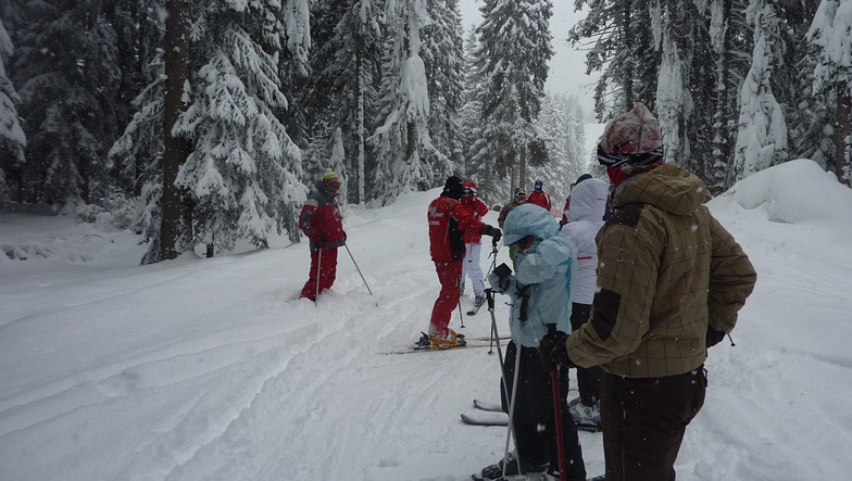 Lots of snow, Borovets