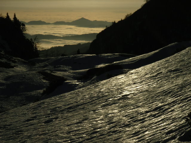 Icy snow on Ratitovec 1500m