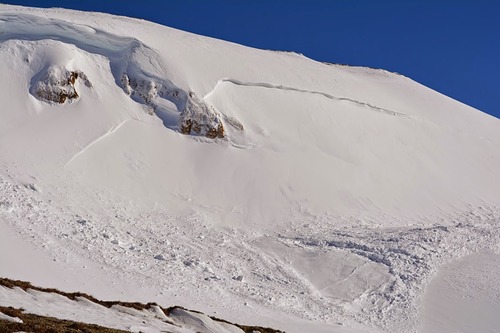 El Fraile Ski Resort by: Esteban Echaveguren