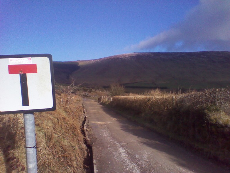 The snow-forecast.com road to Seefin., Seefin (Monavullagh)