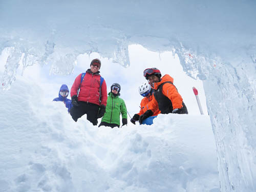 Coast Range Heliskiing Ski Resort by: Oriel Coast